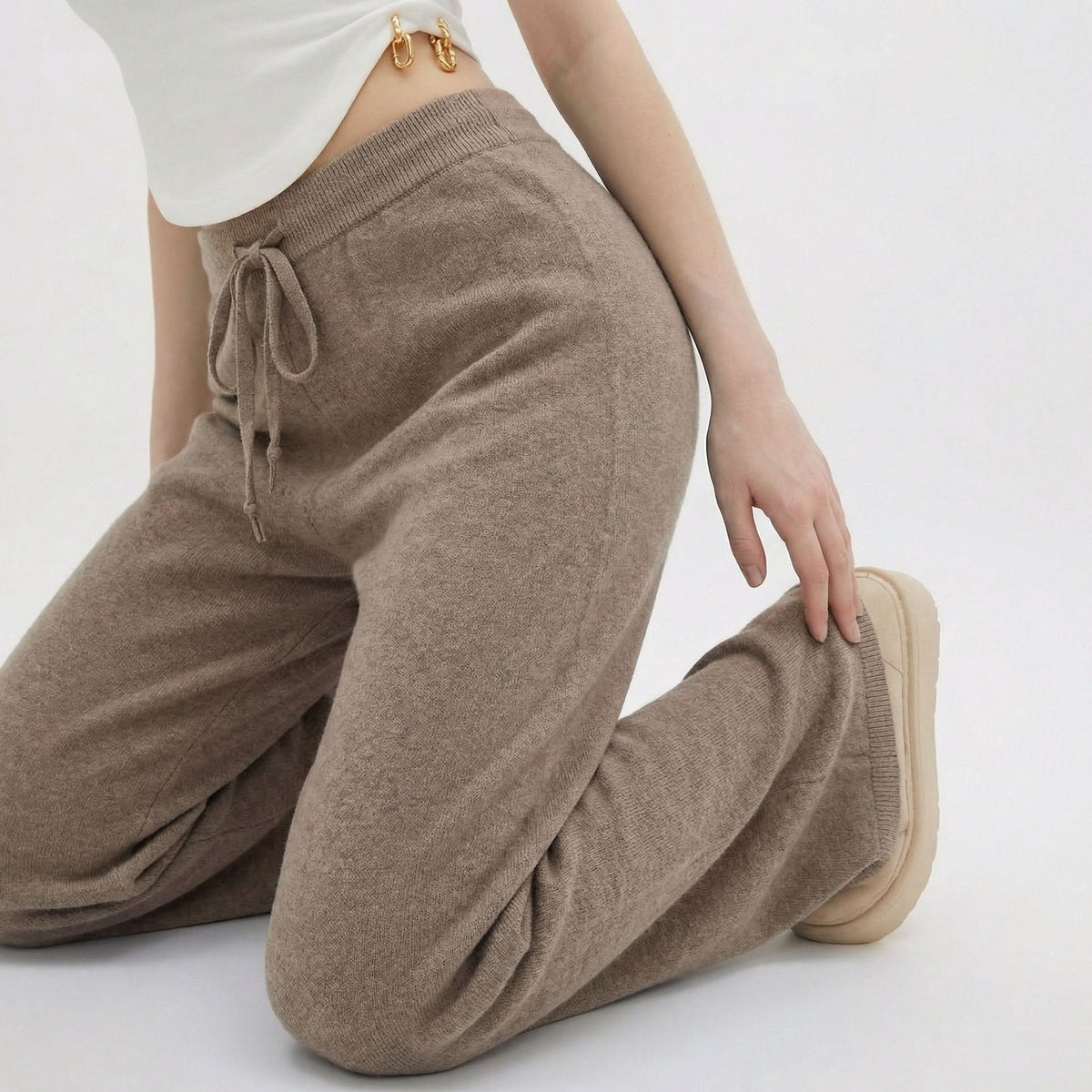 PANTALON EN MAILLE LÉGÈRE CHLOÉ ROUSSEAU